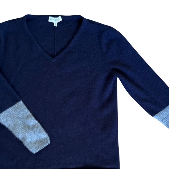 Cashmere Navy Sweater Sz Sm - Picture 4 of 11